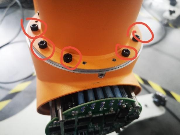 module25_upper_arm_screws_install_02.png