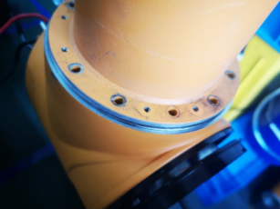 module25_upper_arm_screws_removal.png